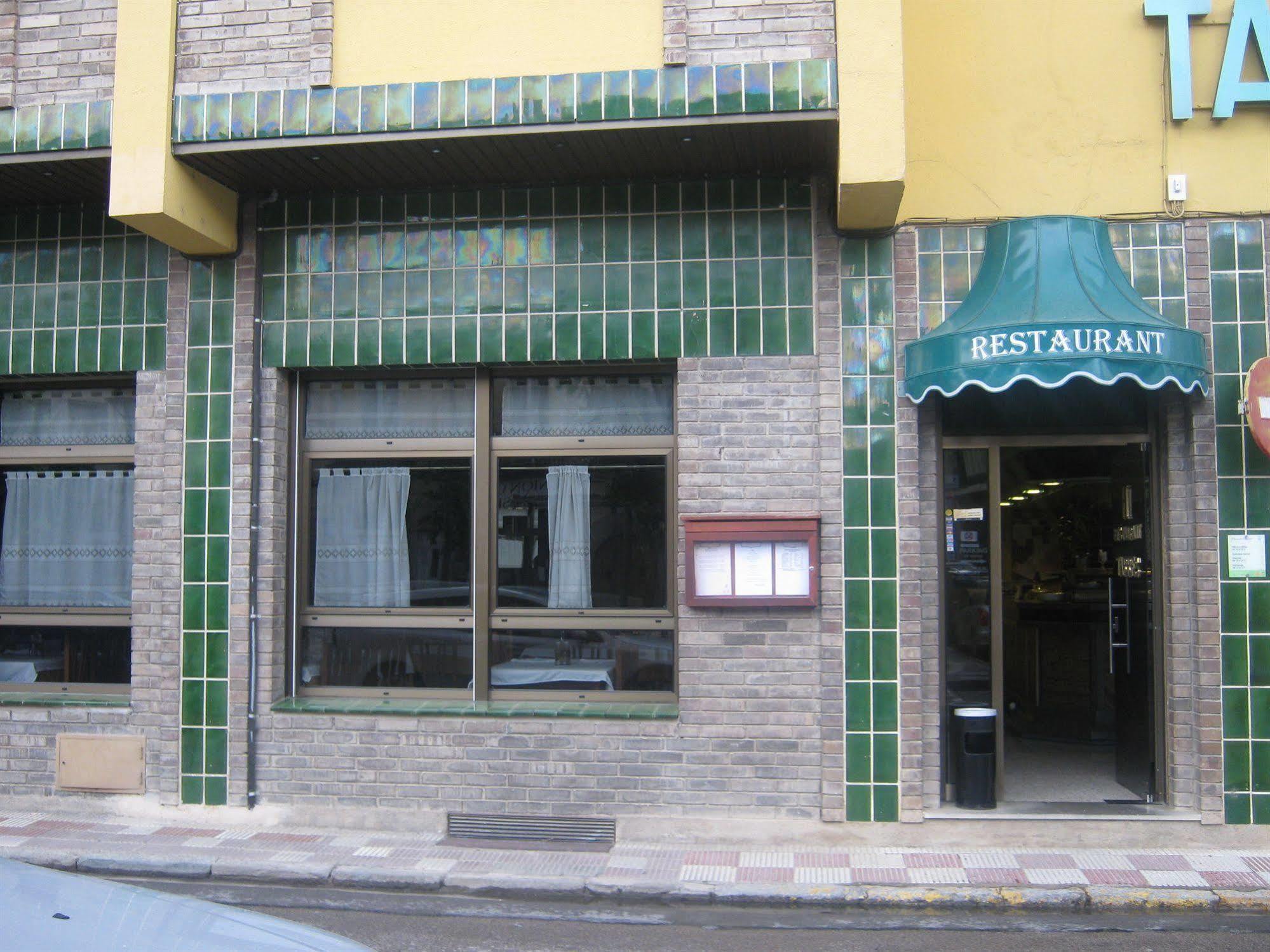 Tarrés 2*